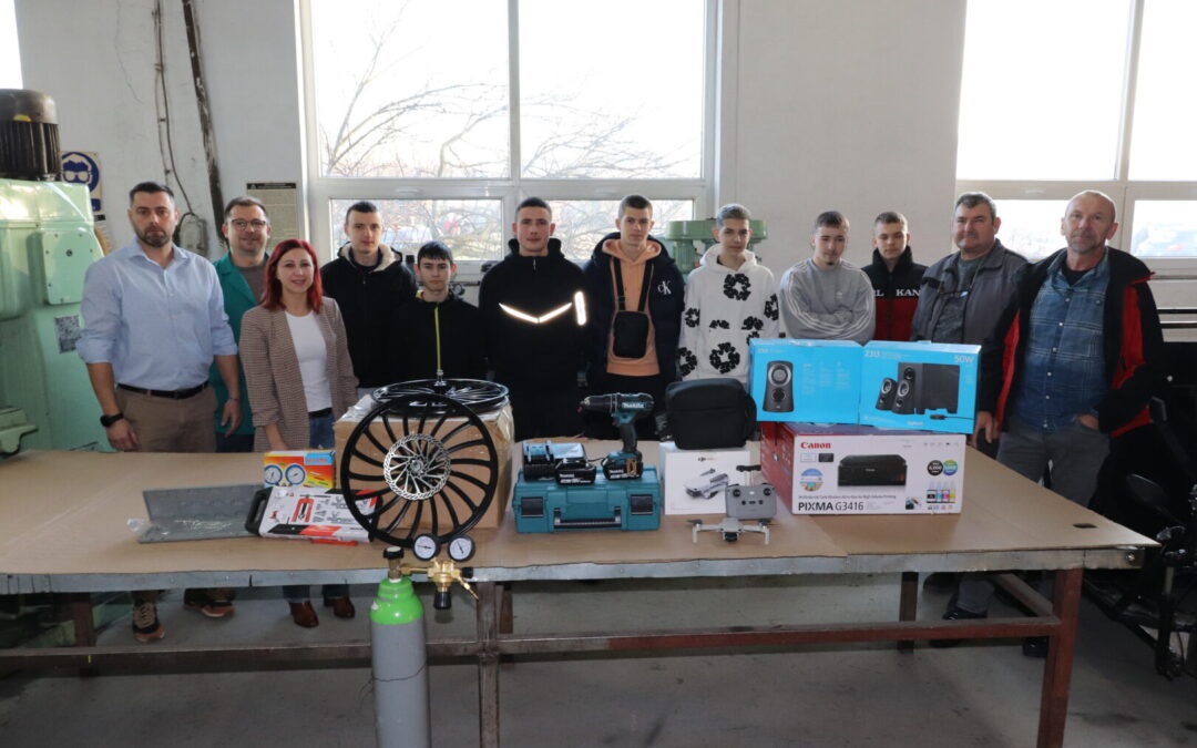 DONACIJA GRADA GRUBIŠNO POLJE NAŠOJ ŠKOLI