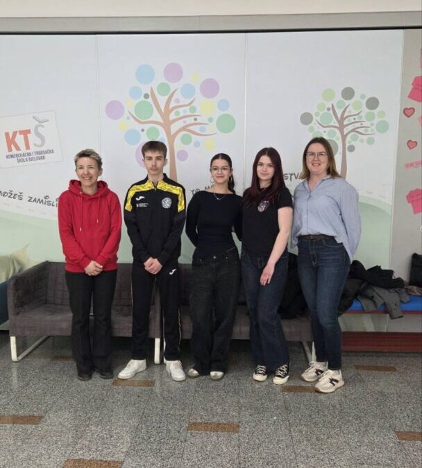 NAŠI UČENICI NA ŽUPANIJSKOM NATJECANJU IZ HRVATSKOG JEZIKA